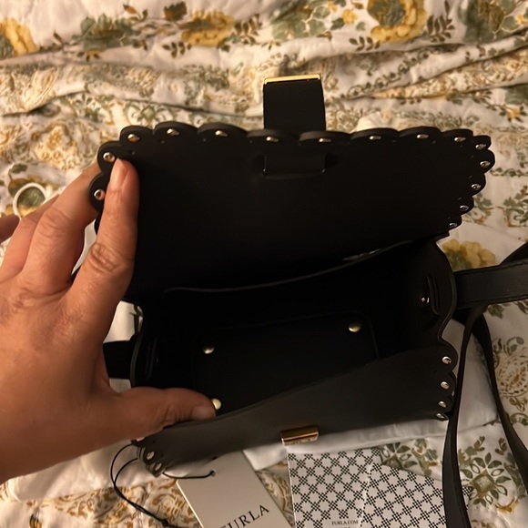 Small Furla sling bag - Picture 4 of 4